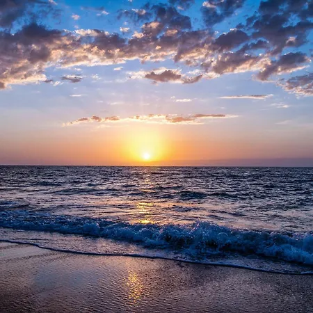 Au Fil De L Eau Apartment